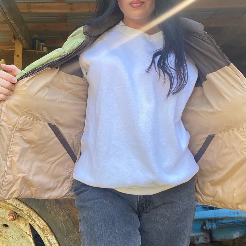 Sold - Picture 6 of 7